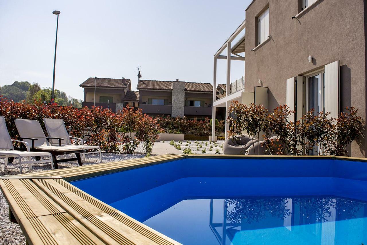 Home Suites Home Salionze Bagian luar foto