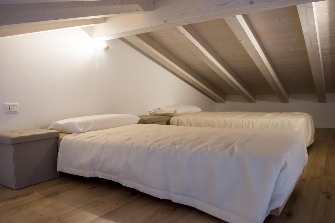 Home Suites Home Salionze Bagian luar foto