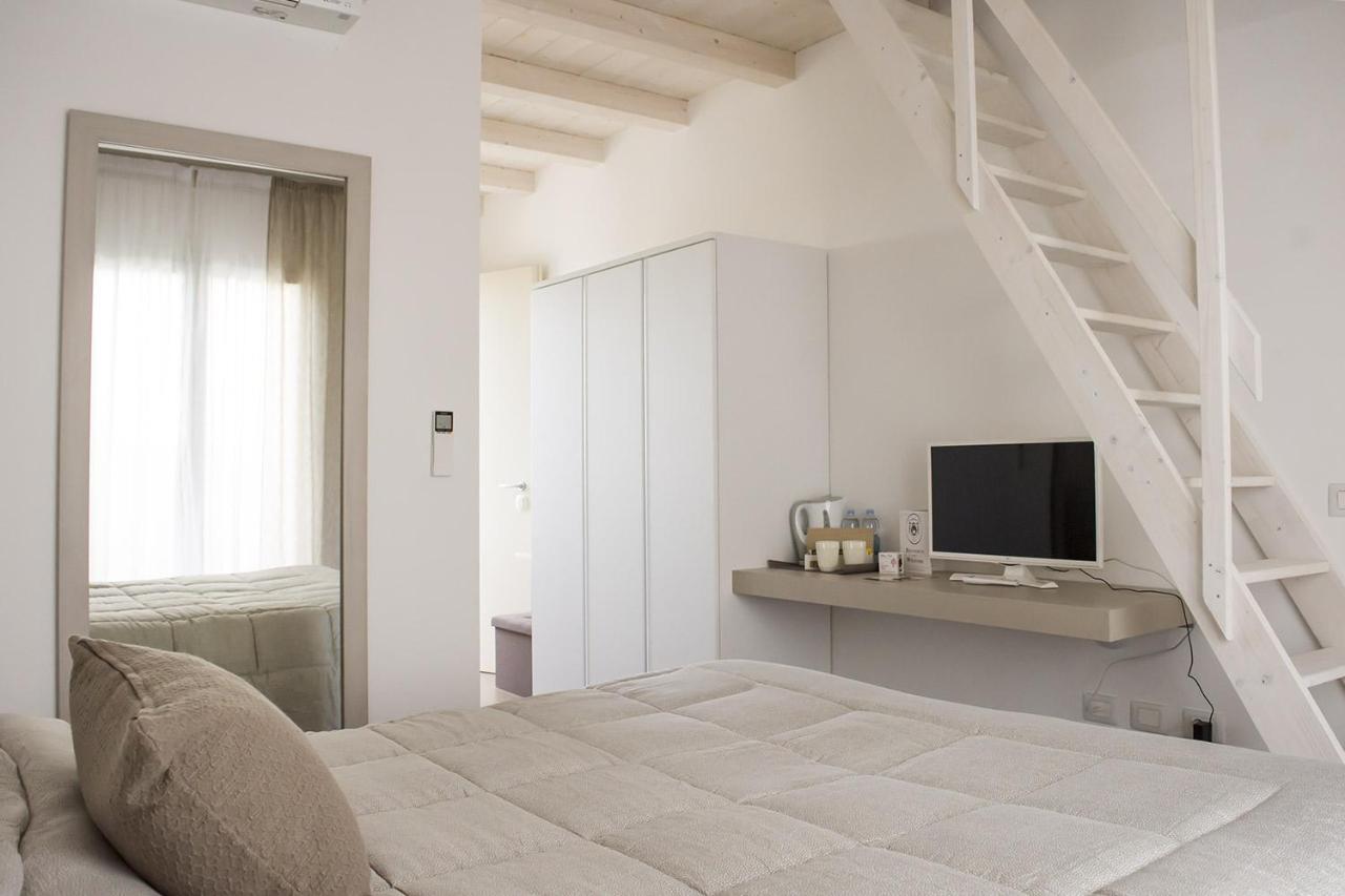 Home Suites Home Salionze Bagian luar foto